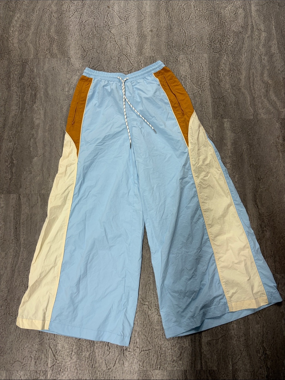 BDG Light Blue Wide Leg Colorblock Track Pants with Tan & Cream Panels - Picture 3 of 4